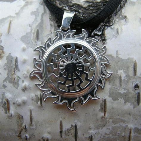 Exploring the Influence of the Sun Wheel Amulet in Astrology